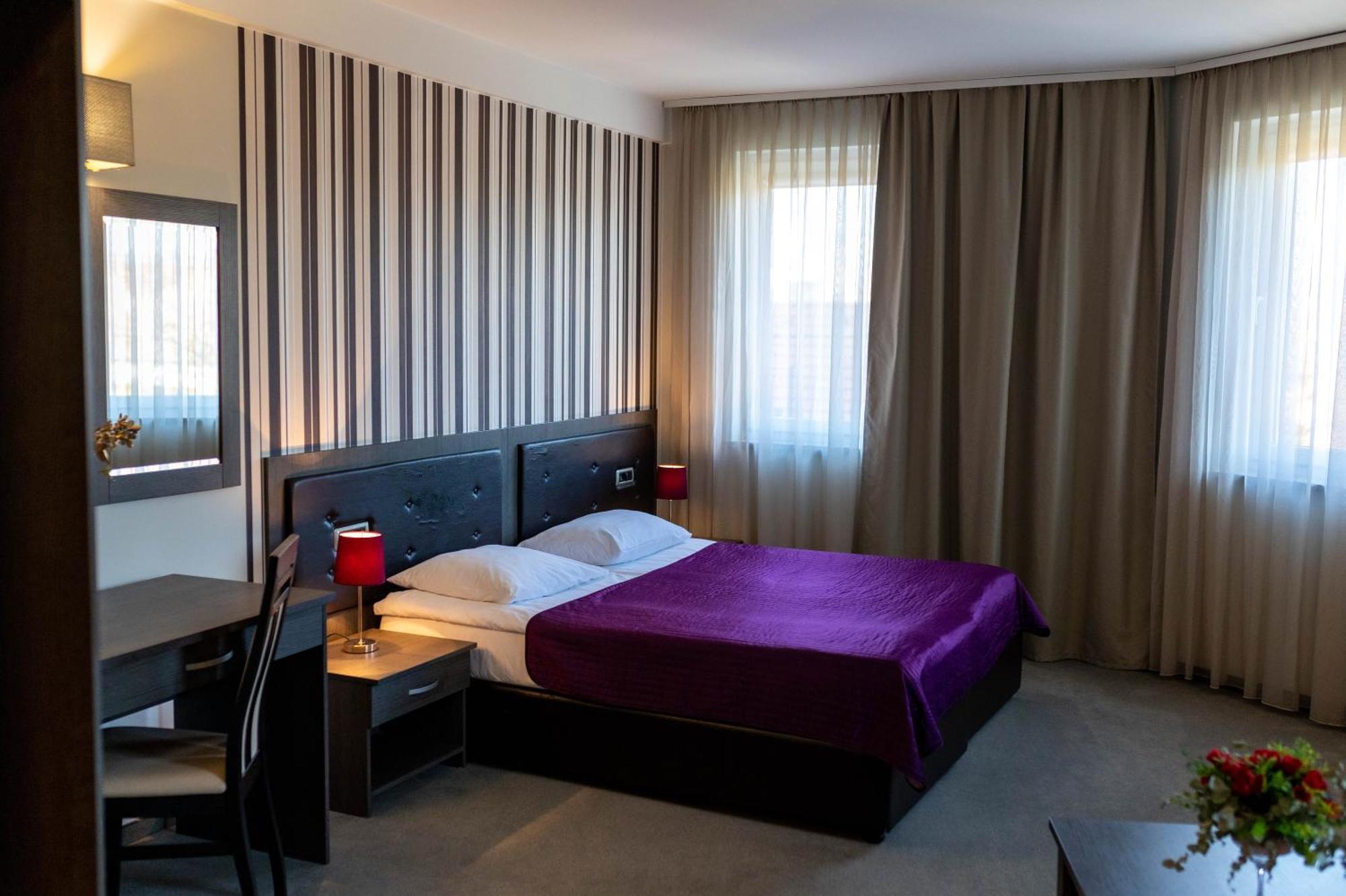 Art Hotel Slavonski Brod Dış mekan fotoğraf