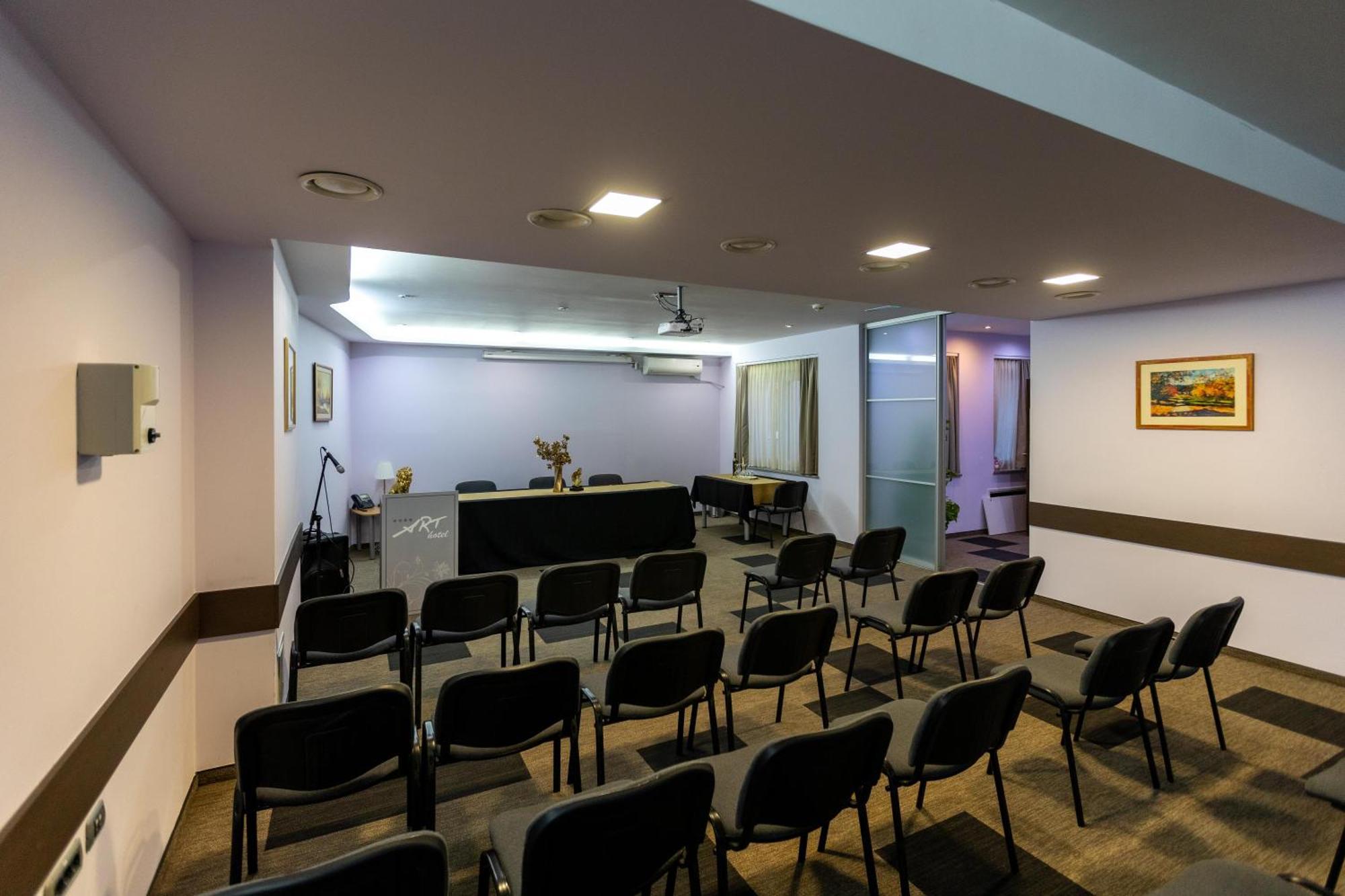 Art Hotel Slavonski Brod Dış mekan fotoğraf