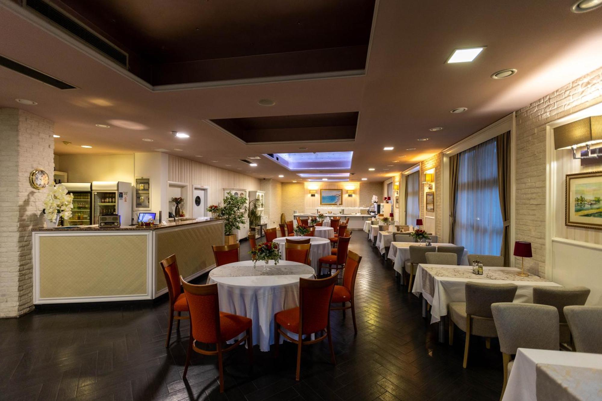 Art Hotel Slavonski Brod Dış mekan fotoğraf