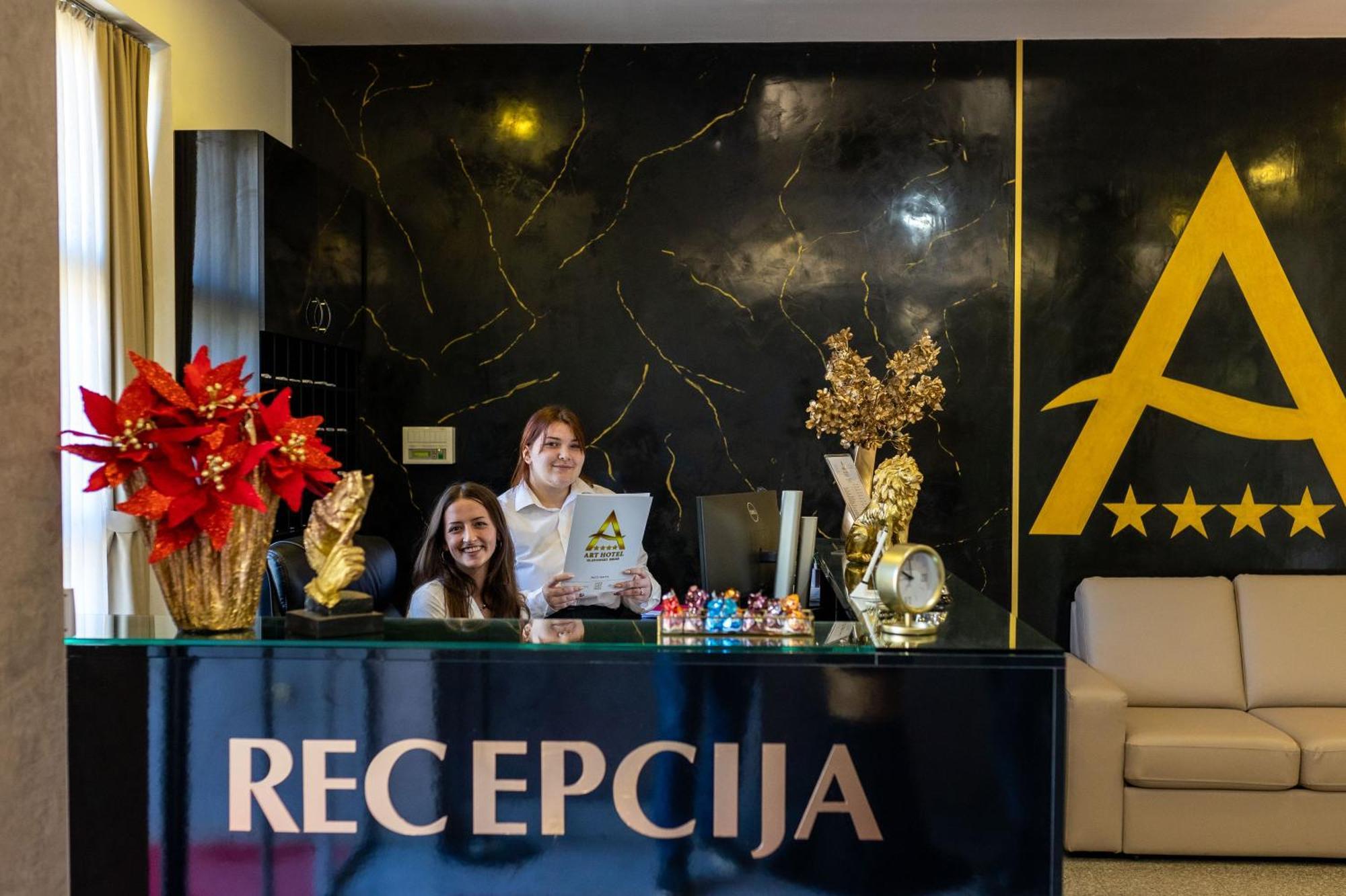 Art Hotel Slavonski Brod Dış mekan fotoğraf
