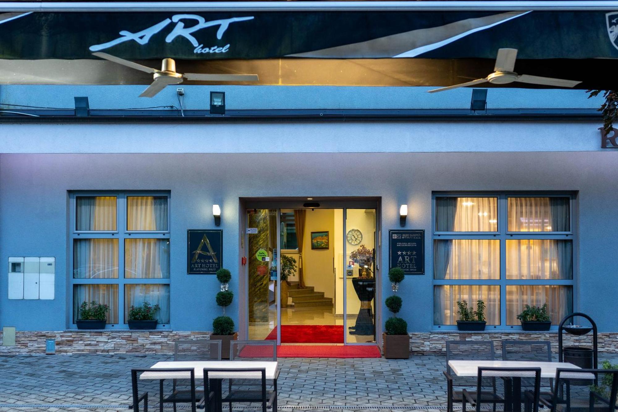 Art Hotel Slavonski Brod Dış mekan fotoğraf