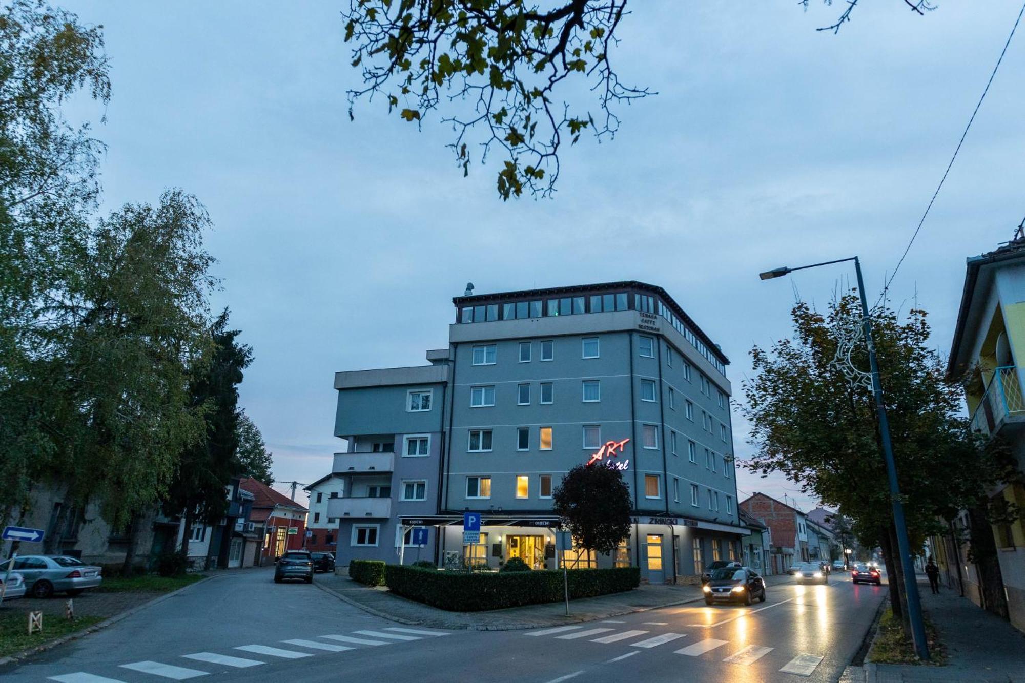 Art Hotel Slavonski Brod Dış mekan fotoğraf